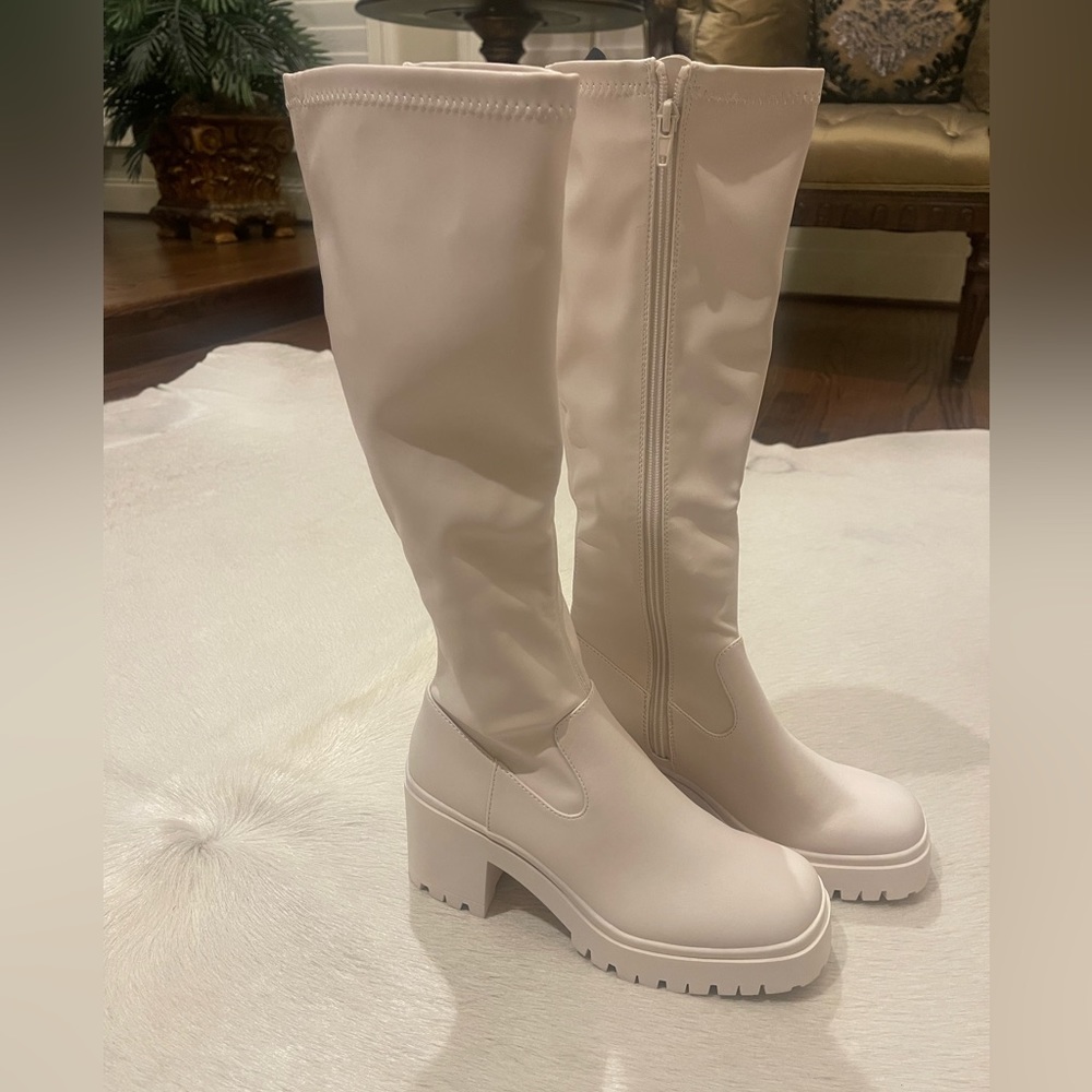 Steve Madden Lalo lug sole knee boots